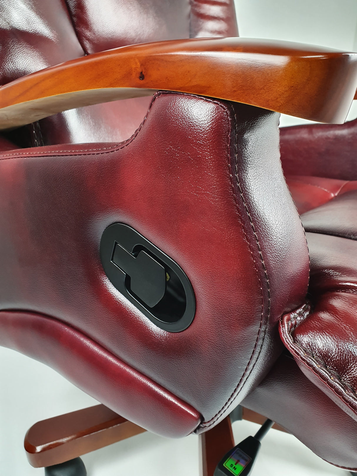 Luxury Burgundy Leather Executive Office Chair - A302