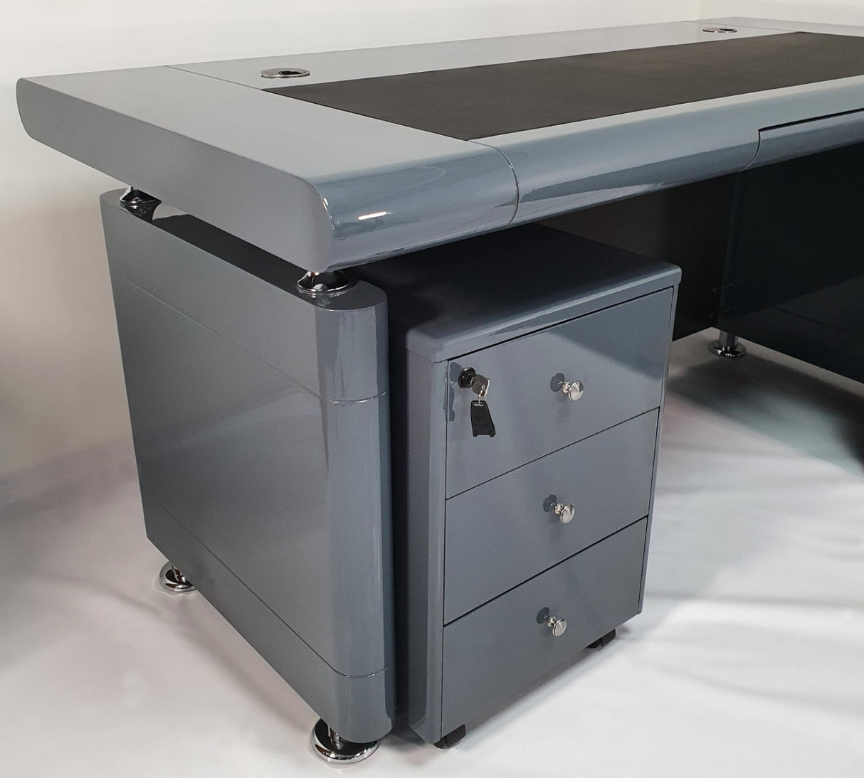 Grey Gloss Executive Office Desk with Pedestal and Return - 1600mm - 1861