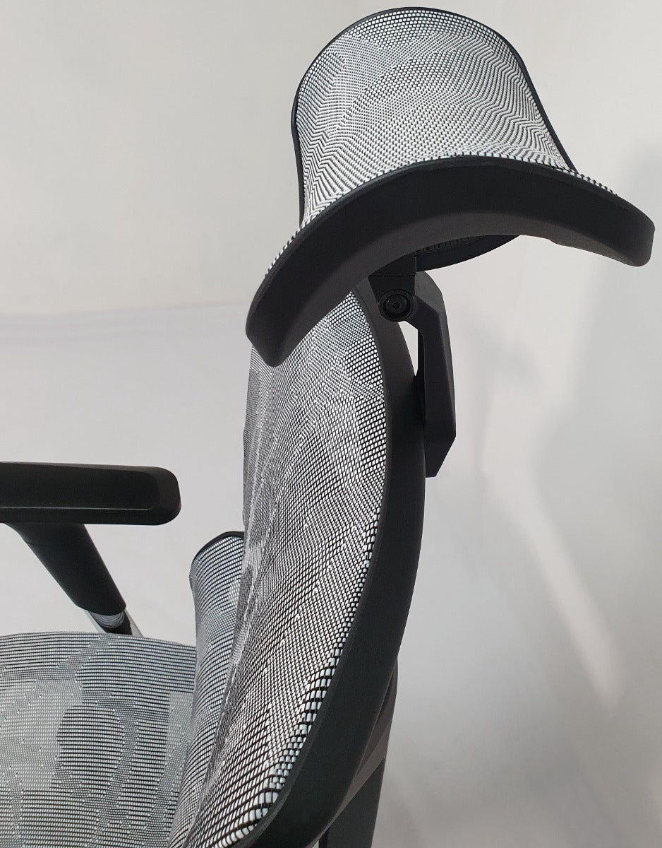 High Quality Grey Mesh Executive Office Chair - UG-A9