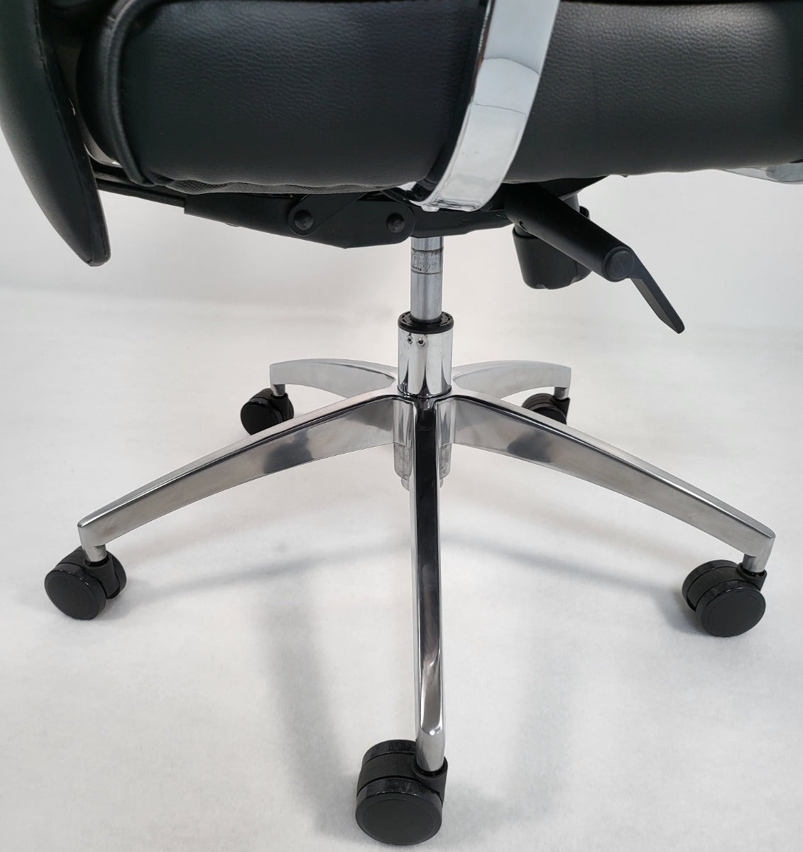 Modern High Back Black Leather Executive Office Chair - 908A