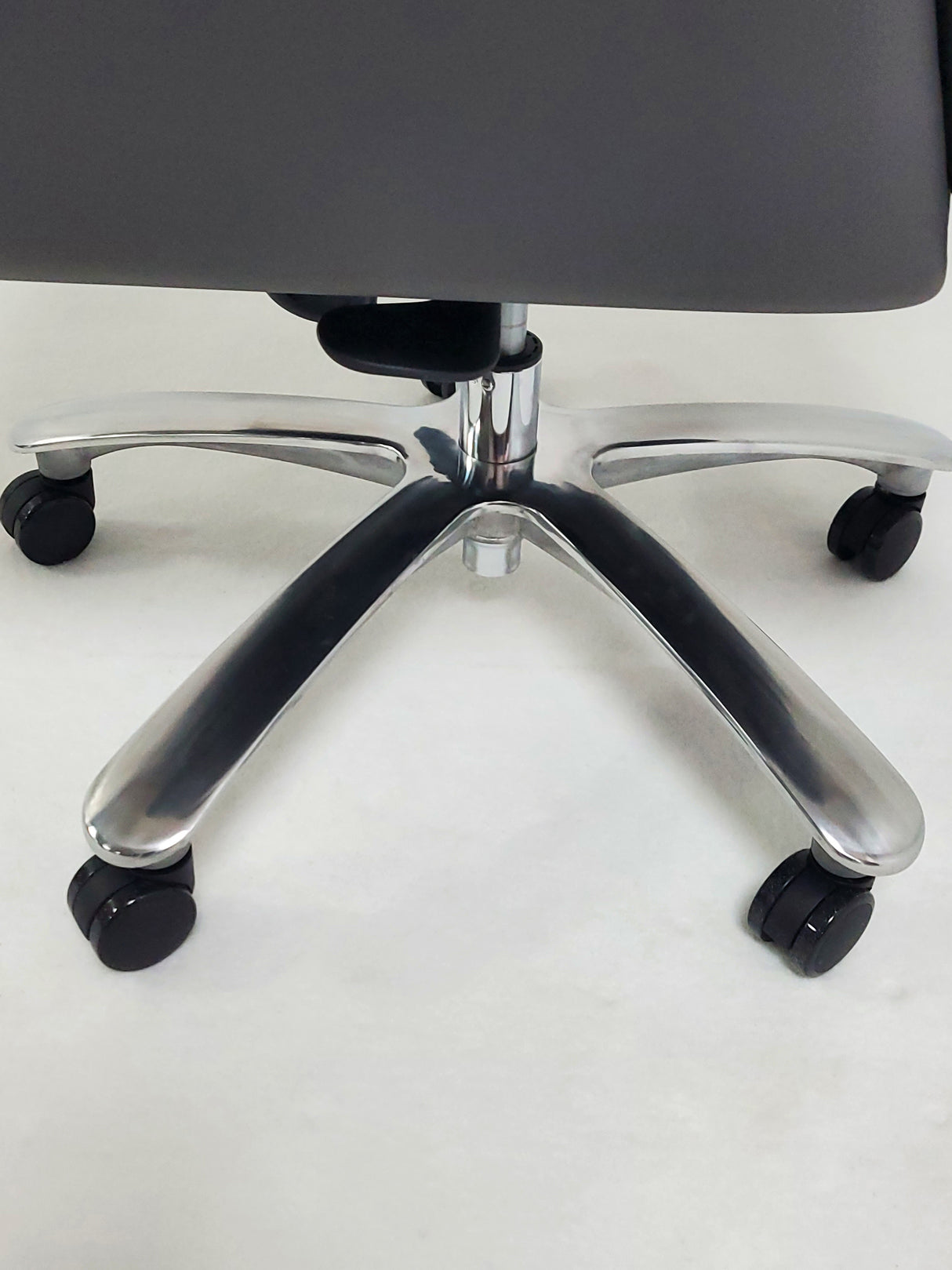 Modern High Back Grey Leather Executive Office Chair with Winged Arms - DT8534A