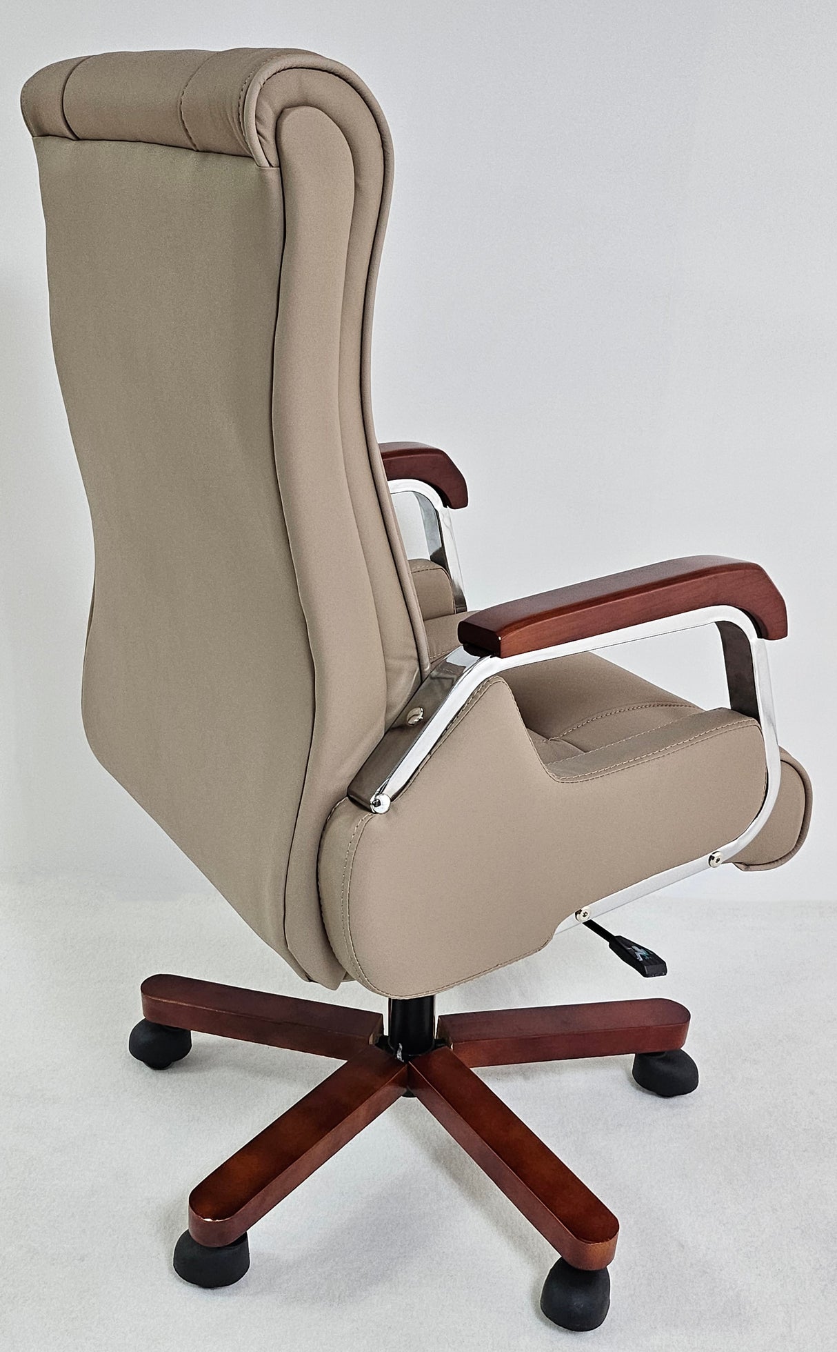 Grey Beige Executive Office Chair in Genuine Leather - HM003B