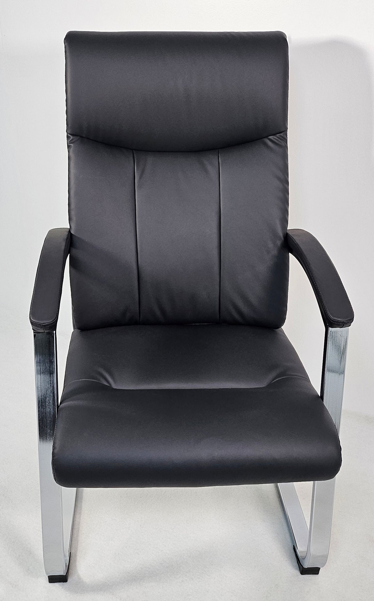 Modern Chrome and Black Leather Executive Visitor Chair - FE-202