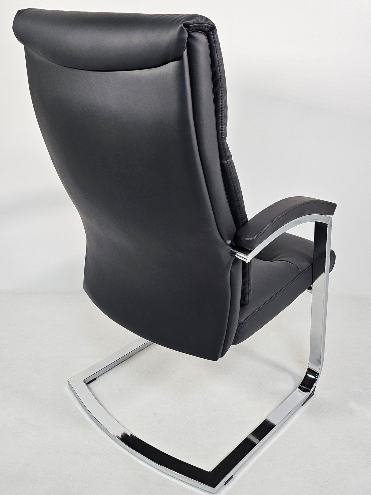 Modern Chrome and Black Leather Executive Visitor Chair - FE-202