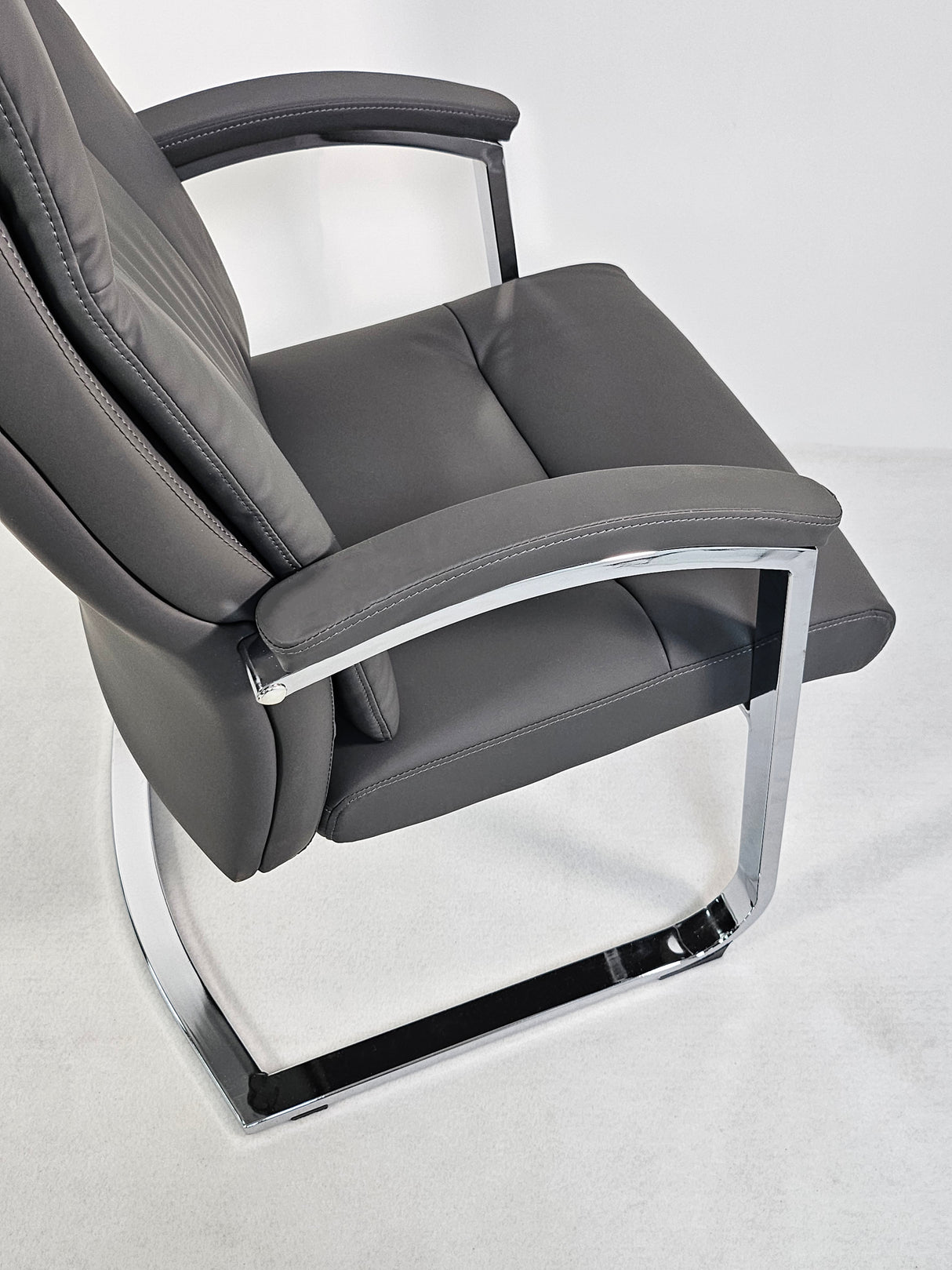 Modern Chrome and Grey Leather Executive Visitor Chair -  FE-202