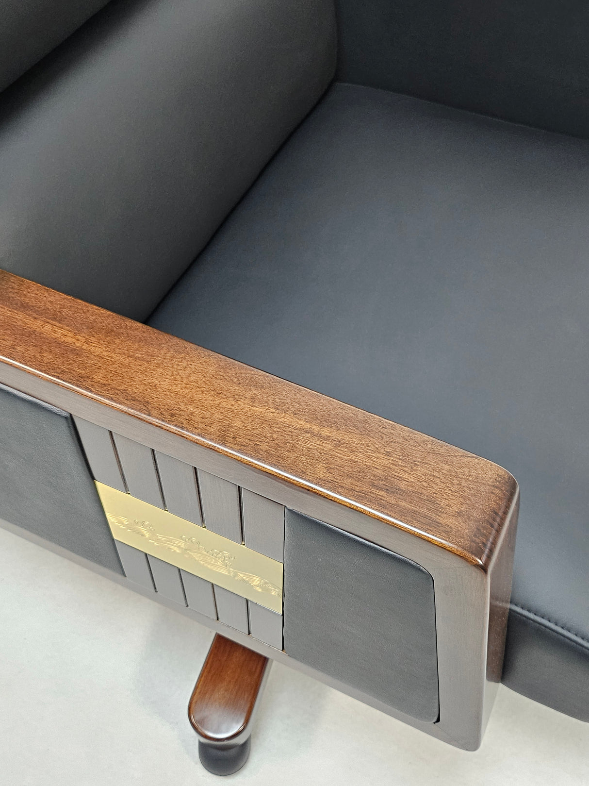 Extra Large Genuine Leather Executive Office Chair with Walnut Veneered Arms - Black - CR-BC001