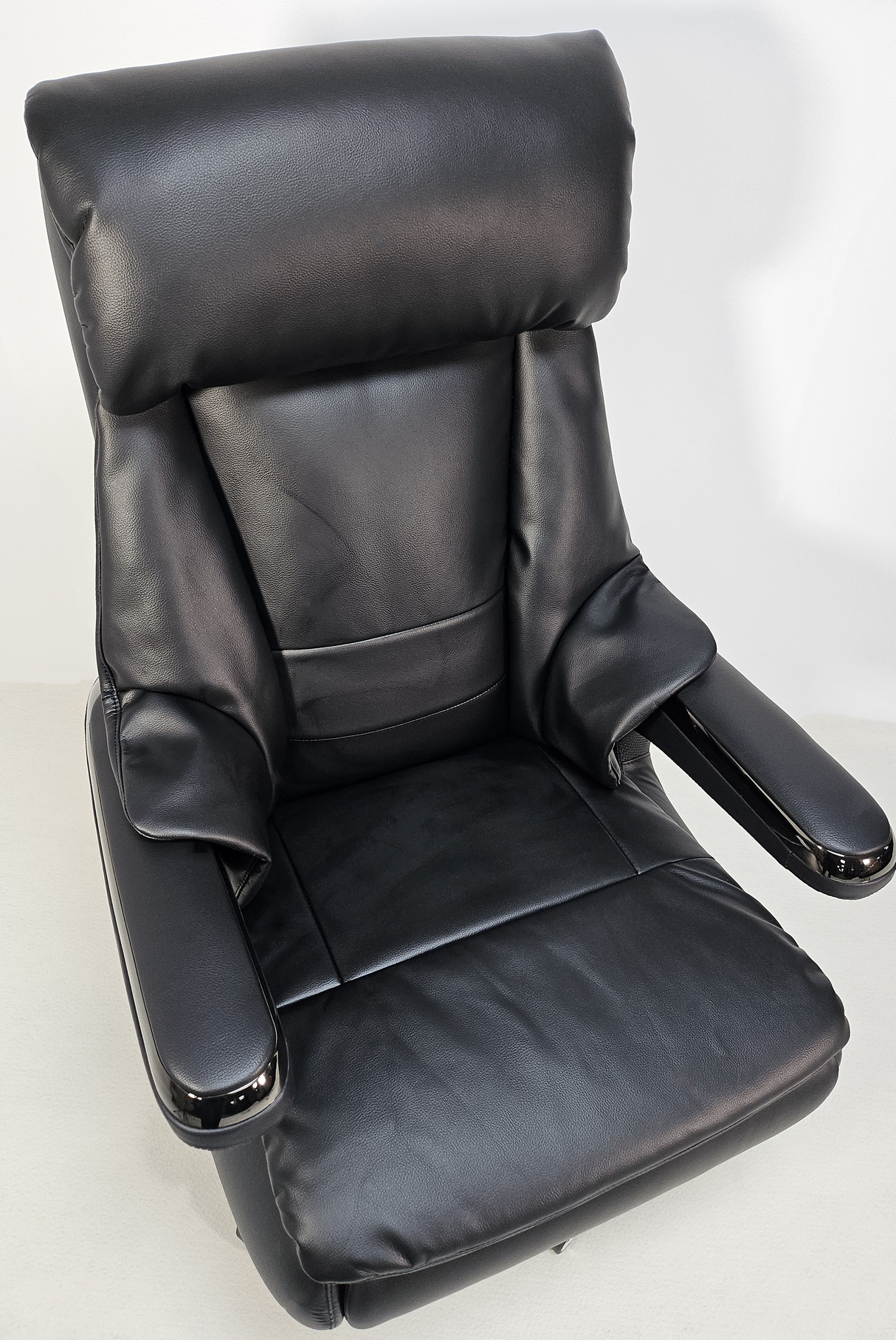 Electric Reclining Executive Leather Office Chair with USB A Charging Port - Black -  A2320