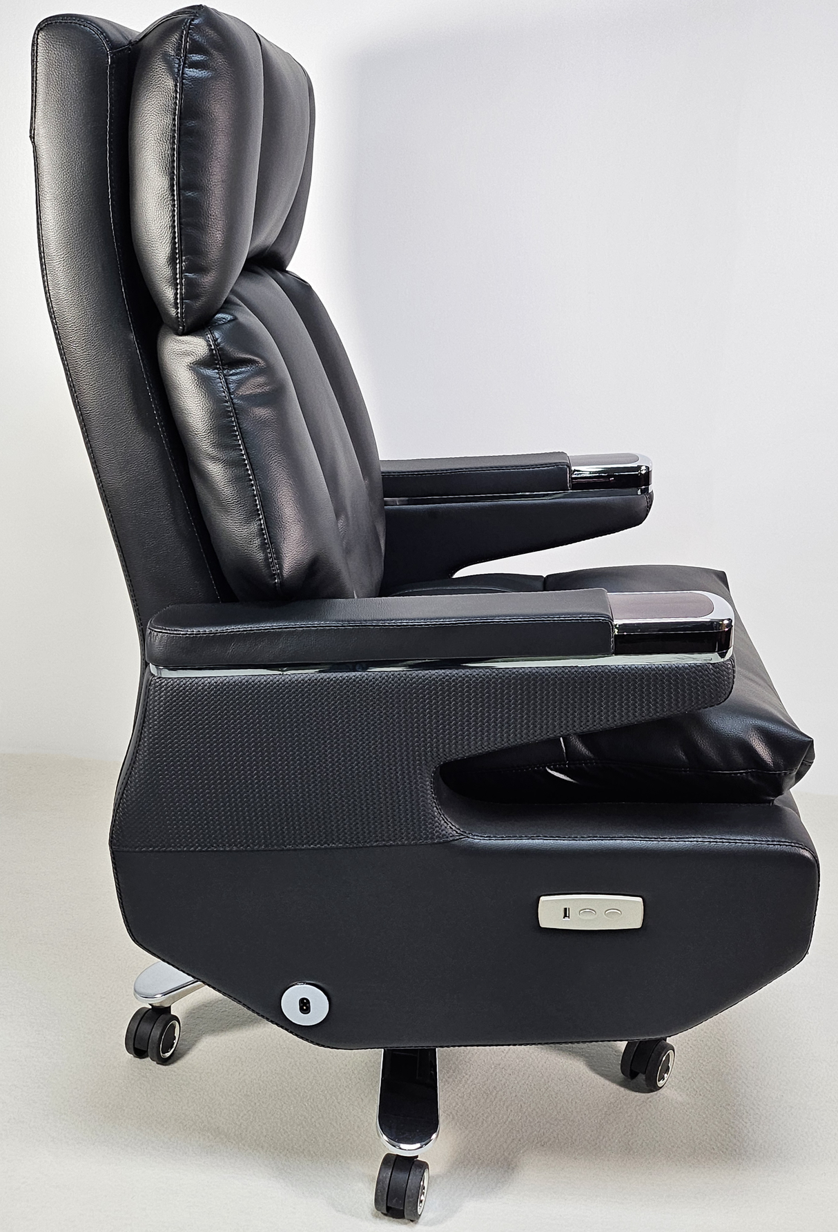Electric Reclining Executive Leather Office Chair with USB A Charging Port - Black - A2321