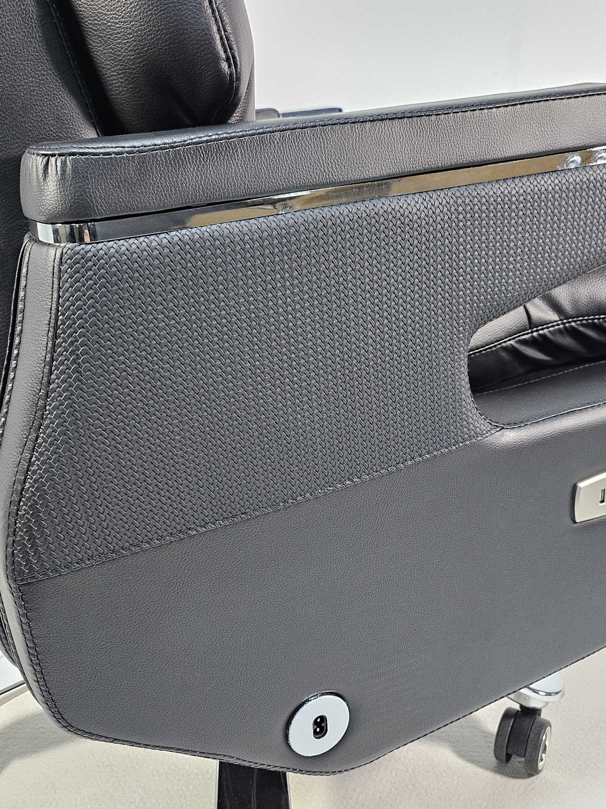 Electric Reclining Executive Leather Office Chair with USB A Charging Port - Black - A2321