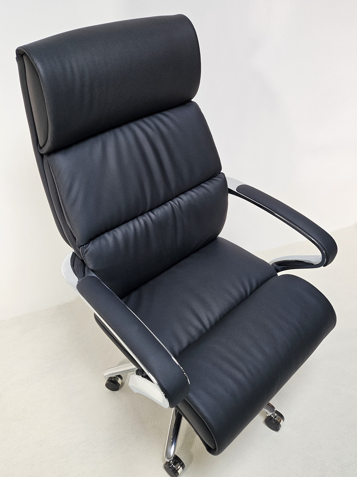 Quality Black Leather High Back Executive Office Chair with Chrome Arms -  YS1102A