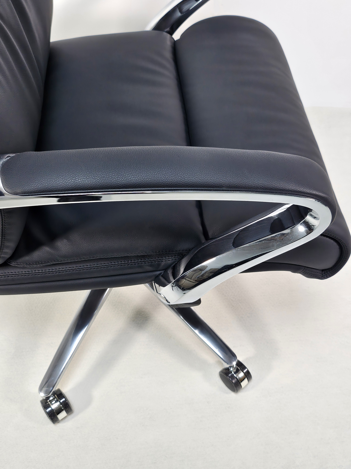 Quality Black Leather High Back Executive Office Chair with Chrome Arms -  YS1102A