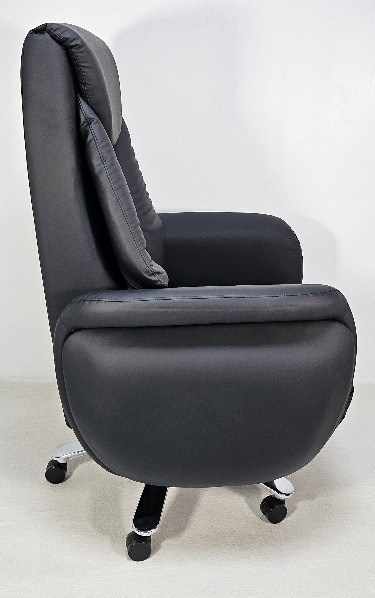 Large Black Leather Executive Full Recline Office Chair with Integrated Footrest - A808