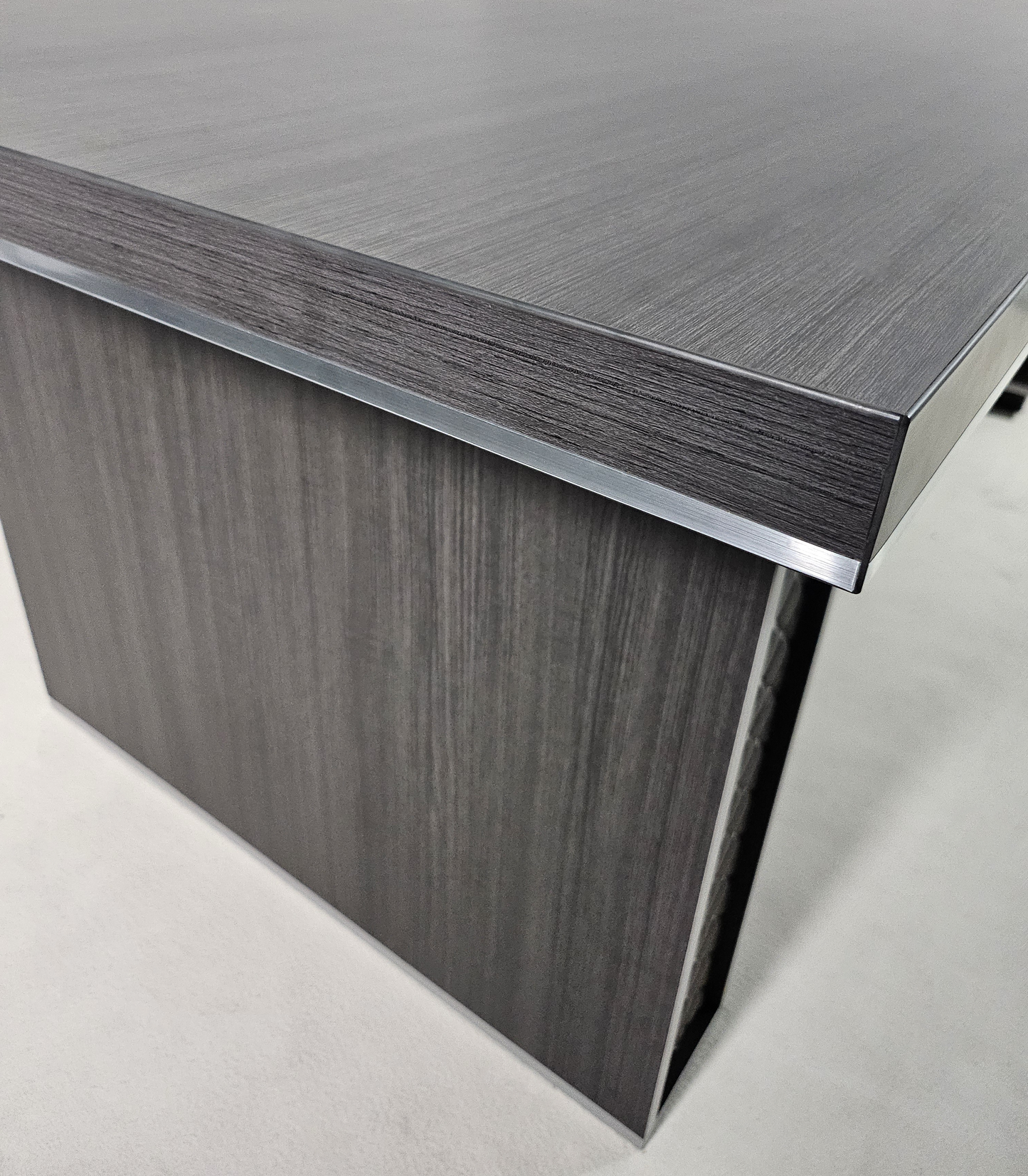Large Modern Grey Oak Executive Corner Office Desk with Stylish Grey Leather Design - 2400mm - DG25-D01