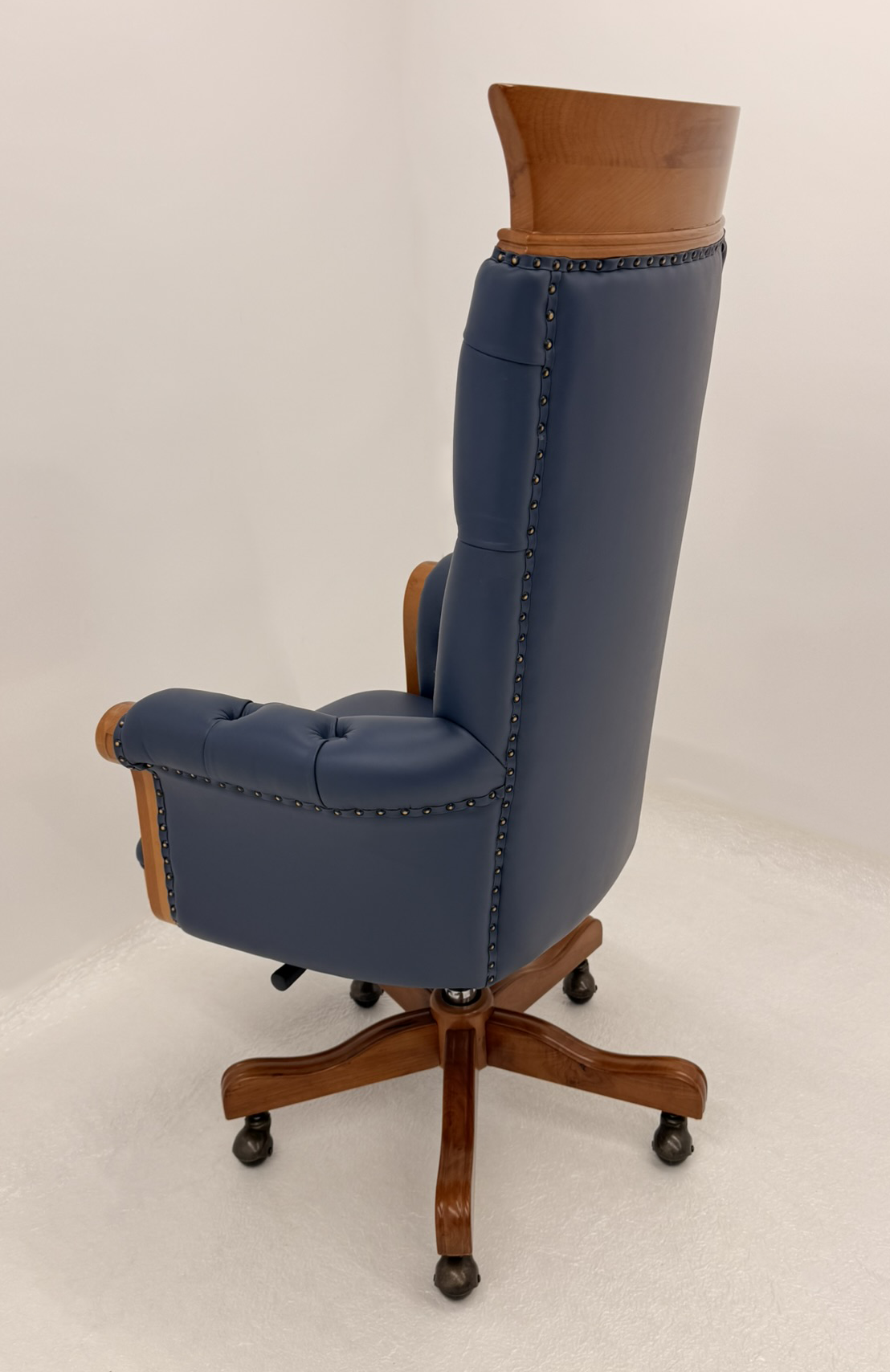 Baroque Style High Back Blue Genuine Leather Chesterfield Office Chair - K263A