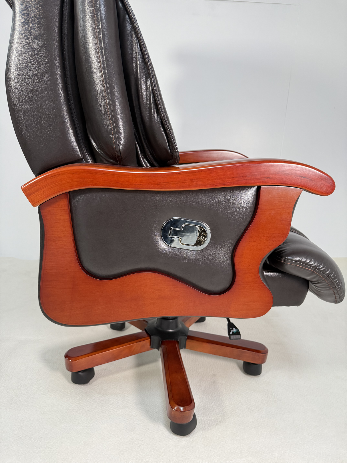 Luxury Large Brown Leather Executive Office - A00L