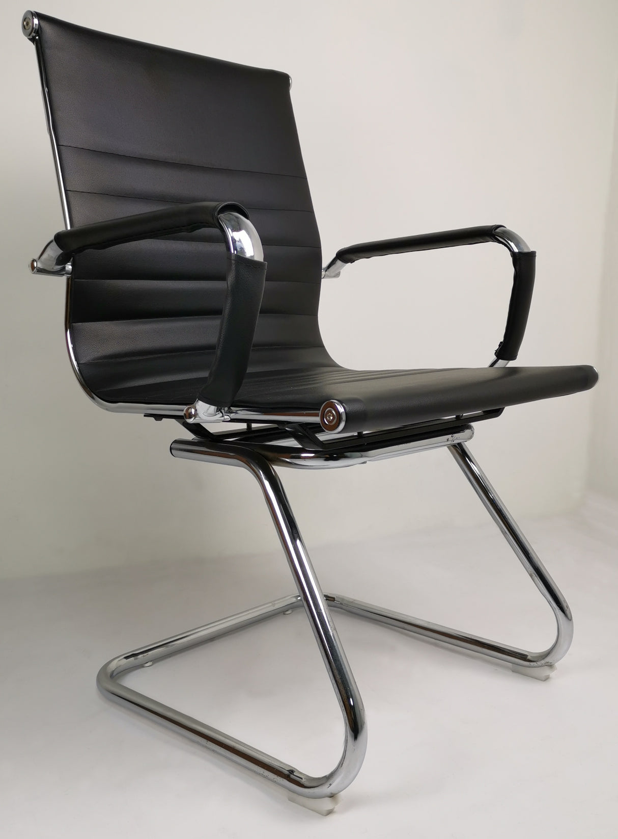 Contemporary Eames-Style Cantilever Visitor Chair in Black Leather - HB-E13