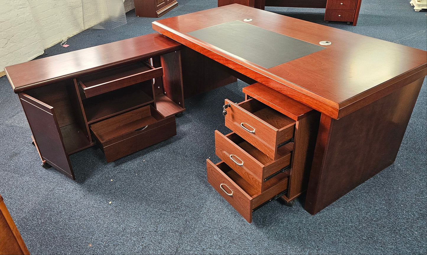 EX SHOWROOM - Walnut Real Wood Veneer Executive Desk with Pedestal and Return - 1800mm - BSE181