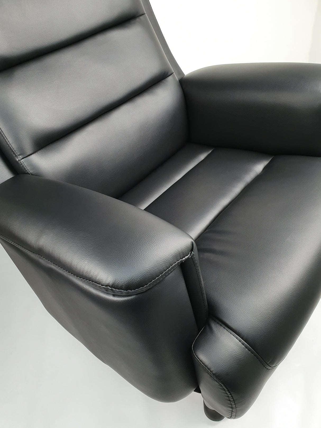 Heavy Duty Large Black Leather Executive Office Chair with Wooden Base - 1840A