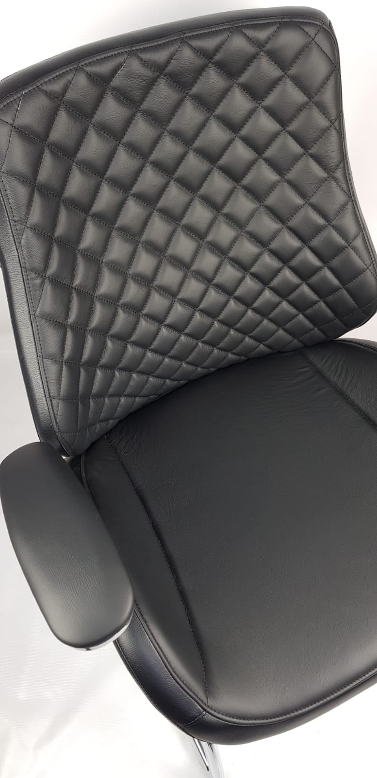 Black Leather Executive Visitors Chair - J1107C