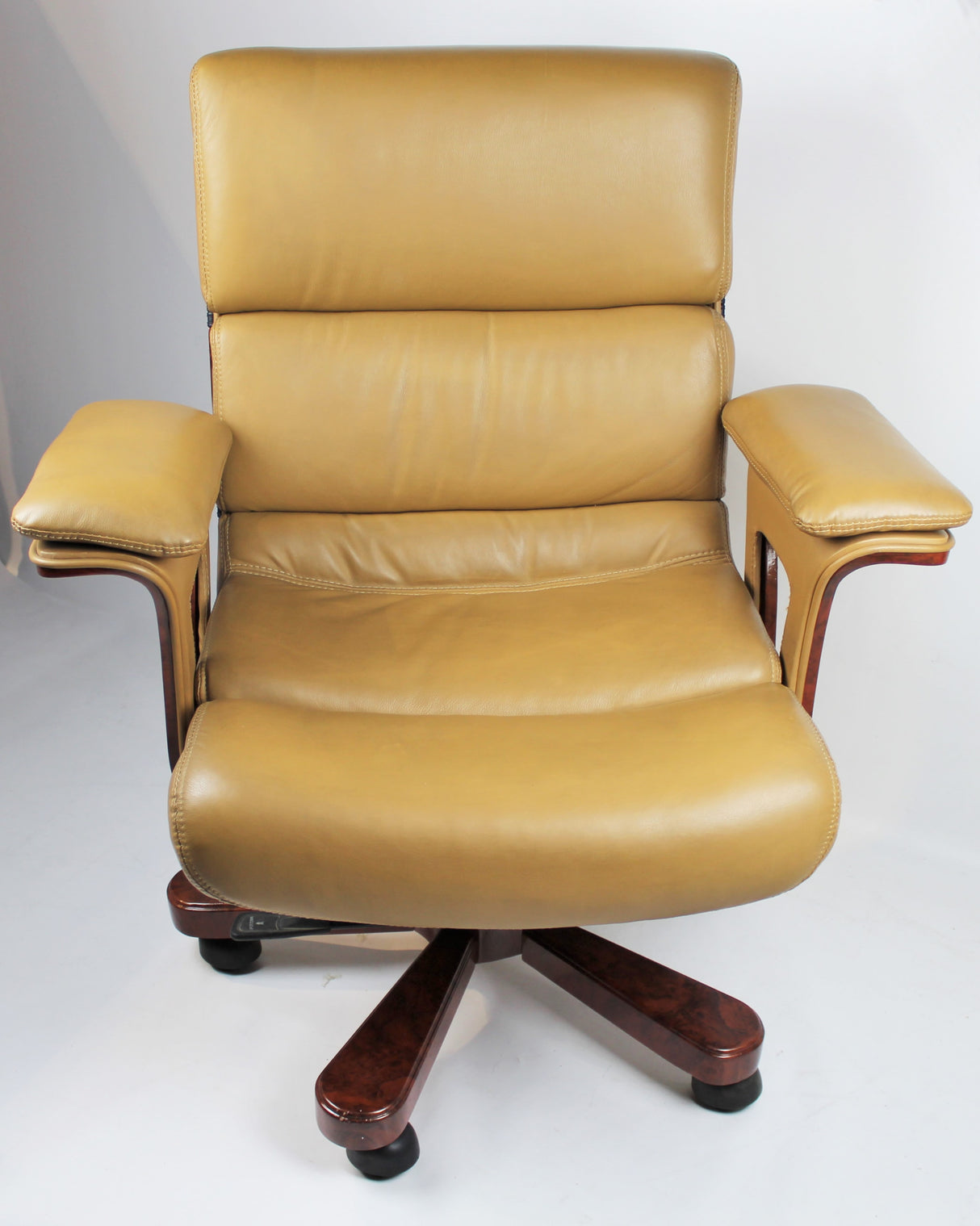 Executive Chair Genuine Leather Beige - DES-B020-BEI