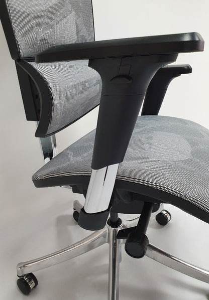 High Quality Grey Mesh Executive Office Chair - UG-A9