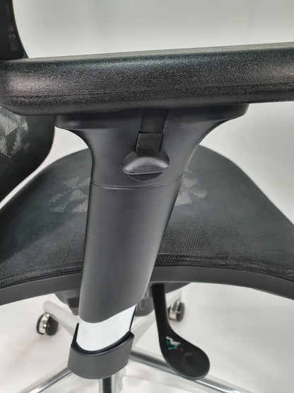 Black Mesh Ergonomic Office Chair - UG-A8