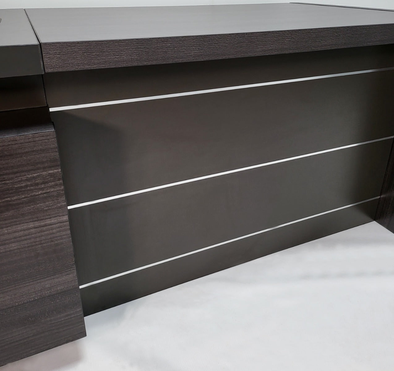 Modern Grey Oak Executive Office Desk with Built in Two Drawer Pedestal - 1400mm - LX-D05