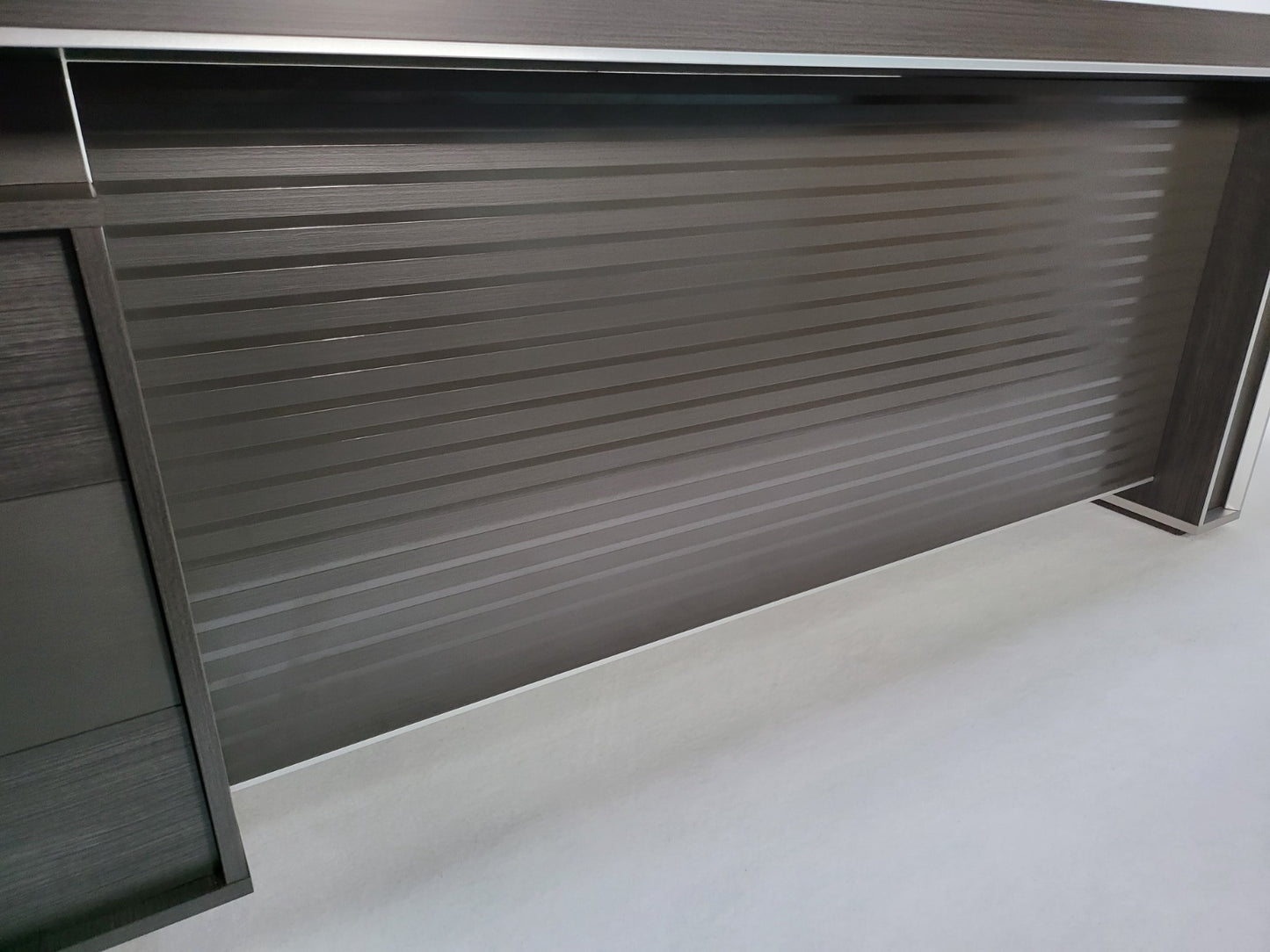 EX SHOWROOM - Large Stylish Grey Oak Right Hand Corner Executive Office Desk with Built in Storage - 2400mm - BJS-D1124