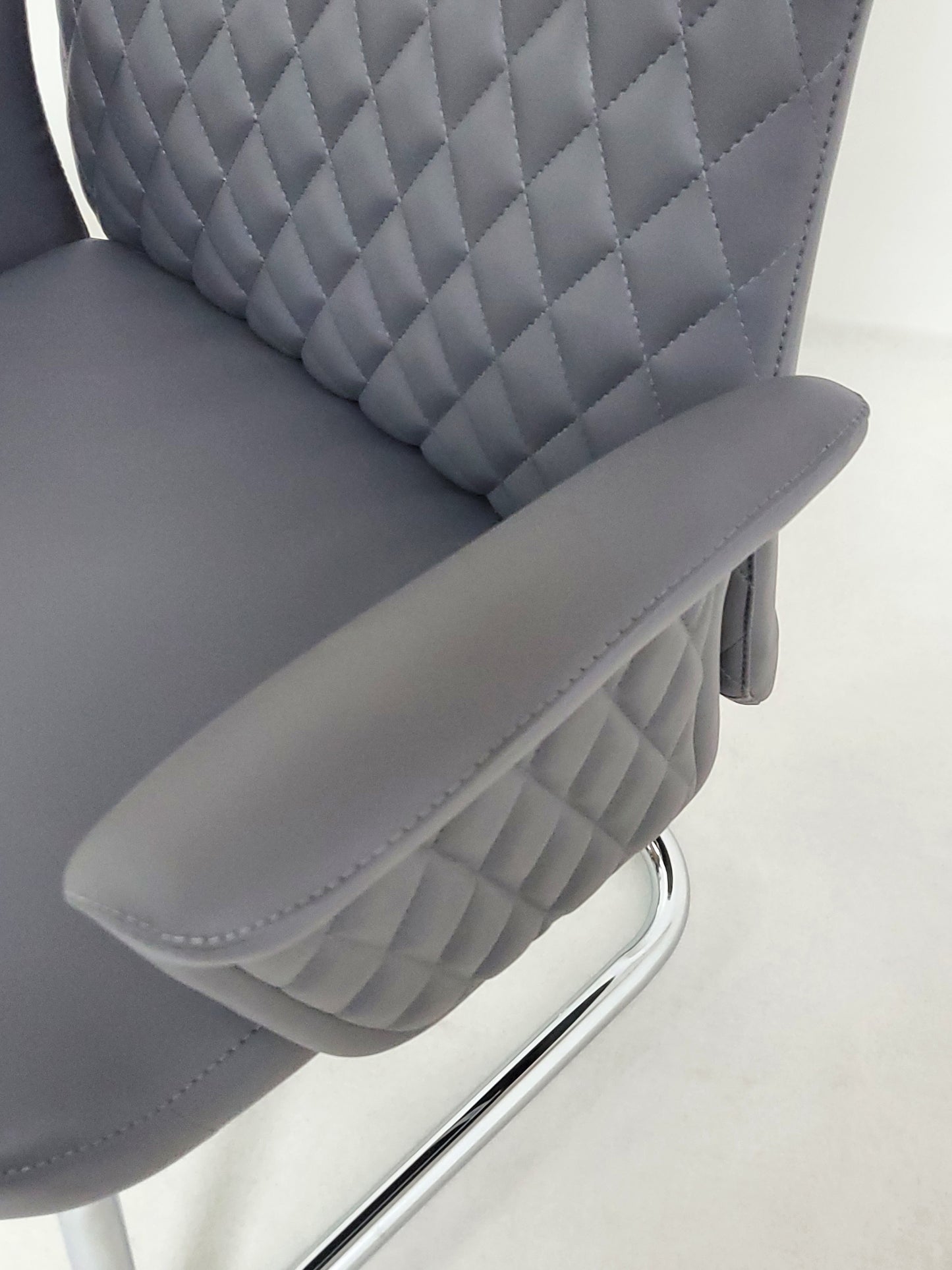 Modern Grey Leather Meeting Room Chair with Winged Arm - DE2915C