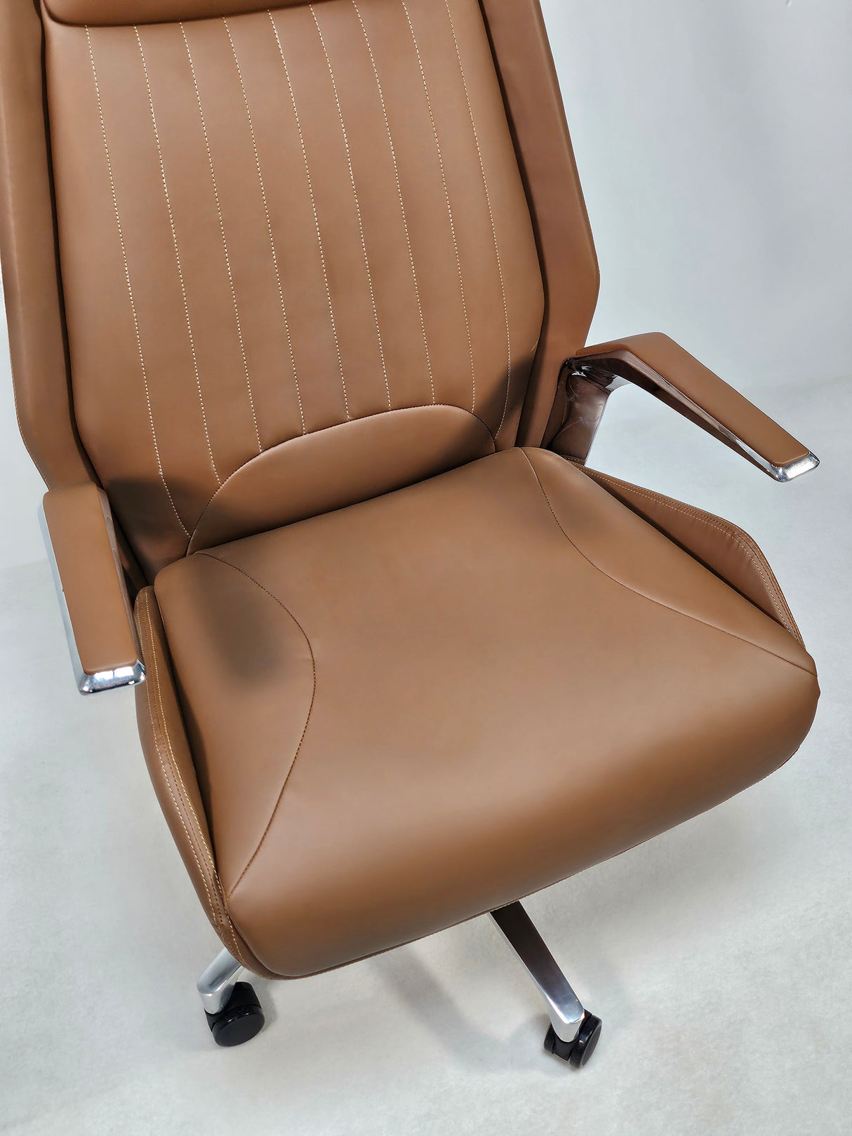 Quality Modern Heavy Duty Office Chair in Tan Leather - DT-8530