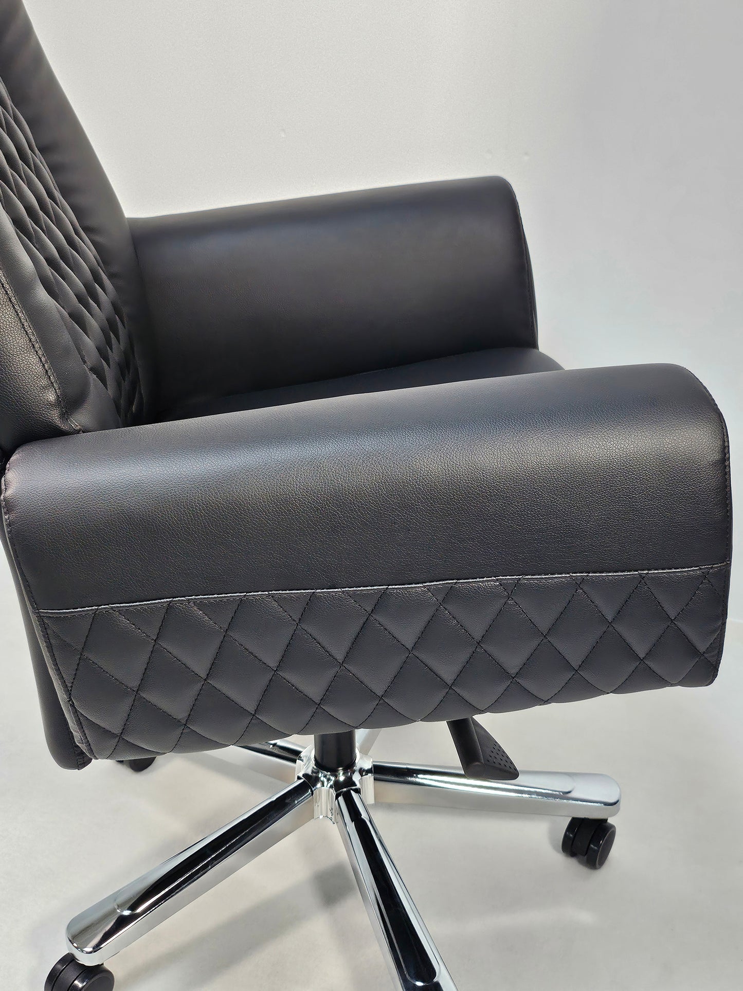 Contemporary High Back Executive Office Chair in Black Leather - HB-270A
