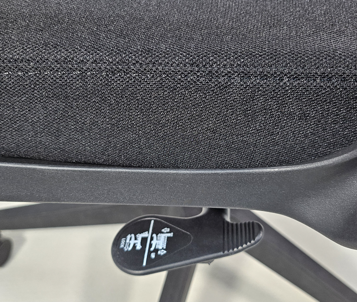 Mesh Office Chair with Headrest - Sold in Two Packs - CHA-239A