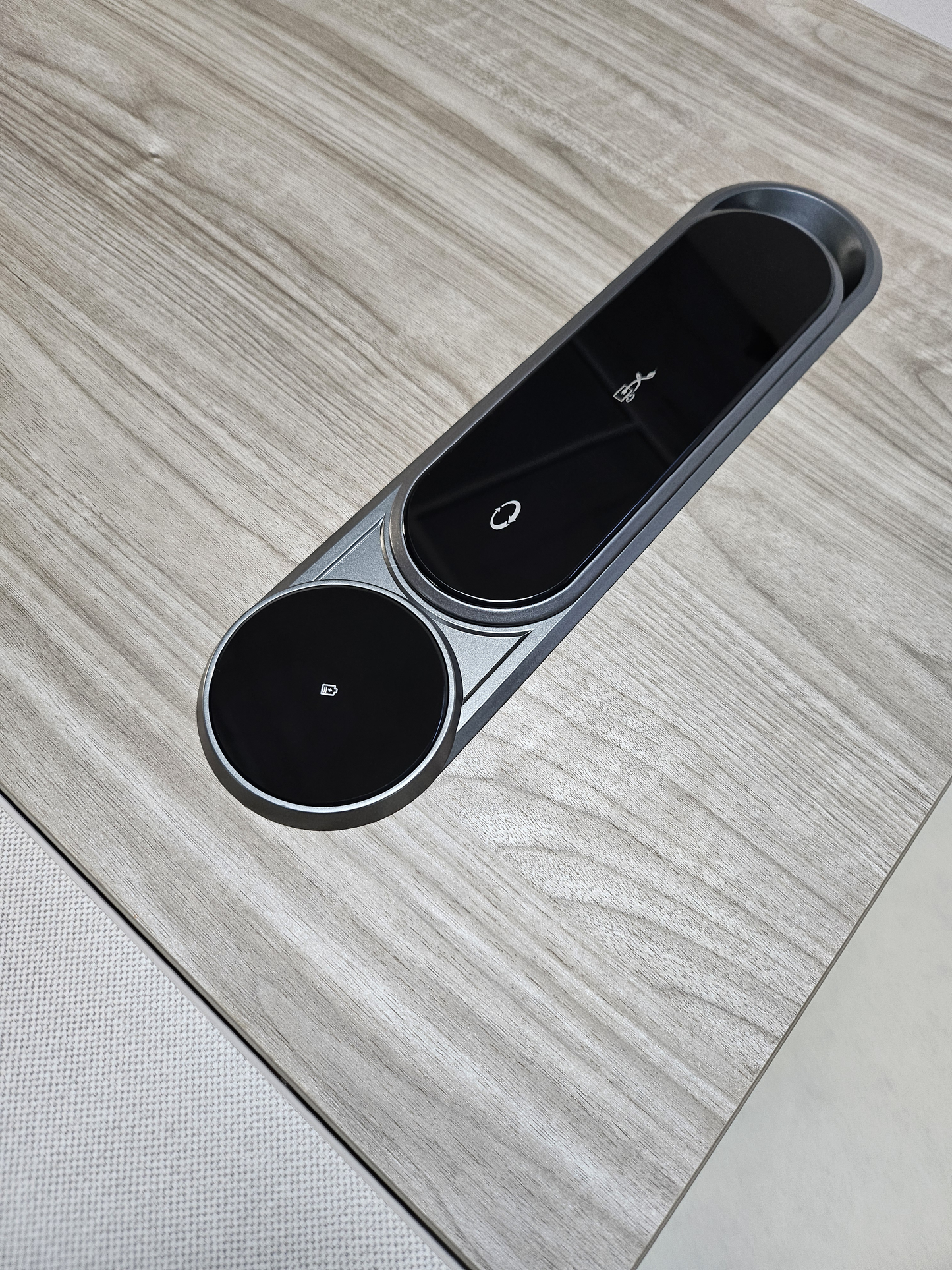 Contemporary Modern Corner Executive Office Desk with Stylish Metal Leg and Integrated Desktop Power - Oak and Beige Oatmeal - 1400mm, 1600mm, 1800mm - CF-CRN-E