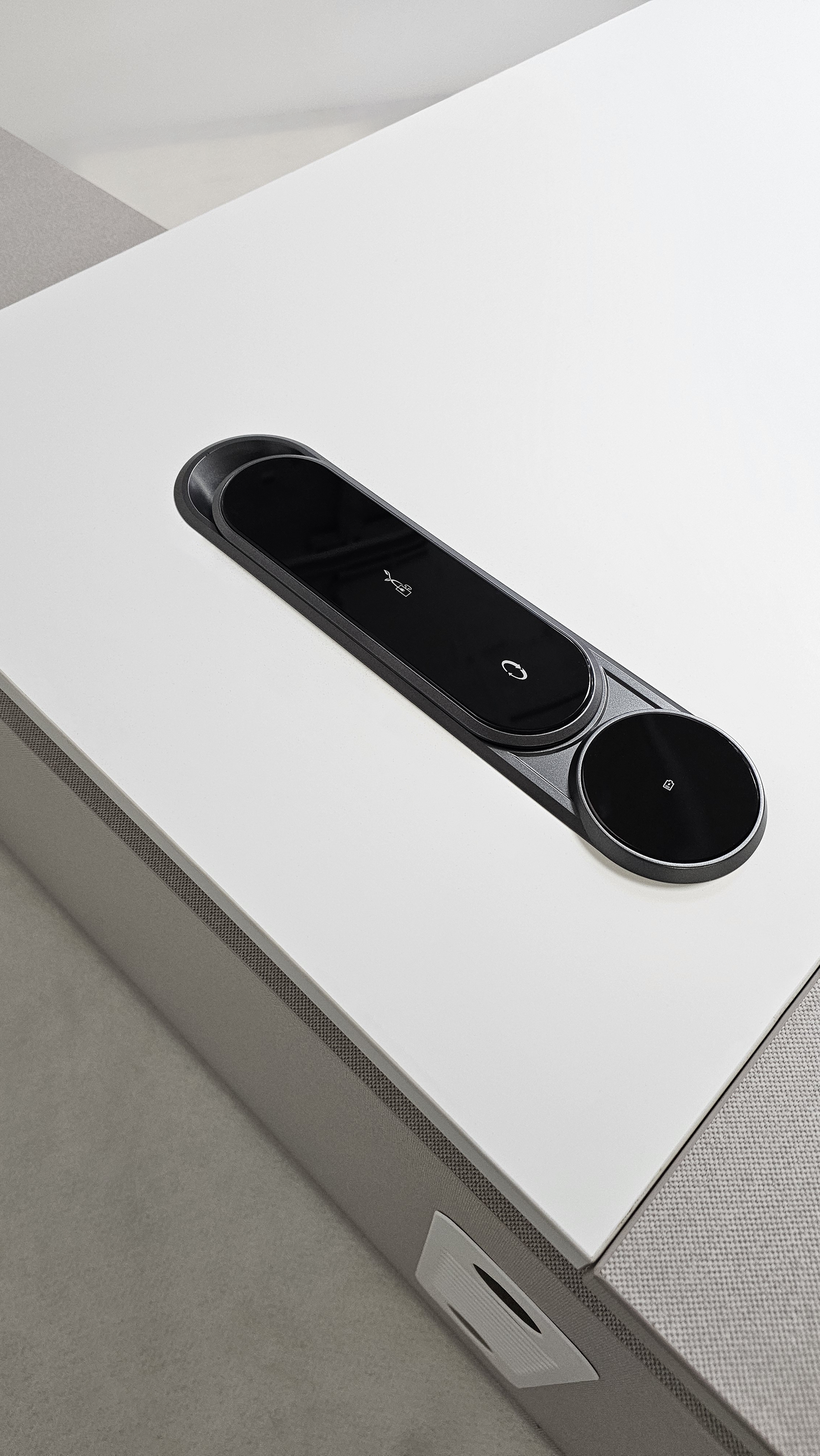 Contemporary Modern Corner Executive Office Desk with Stylish Metal Leg and Integrated Desktop Power - White and Beige Oatmeal - 1400mm, 1600mm, 1800mm - CF-CRN-E