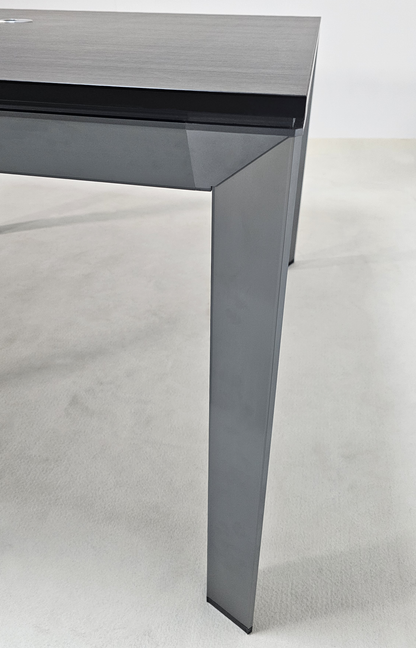 Modern Aluminum Leg Executive Back to Back Partner Workstation Office Desk with Central Divider / Meeting Table - 1200mm - New York-DG16