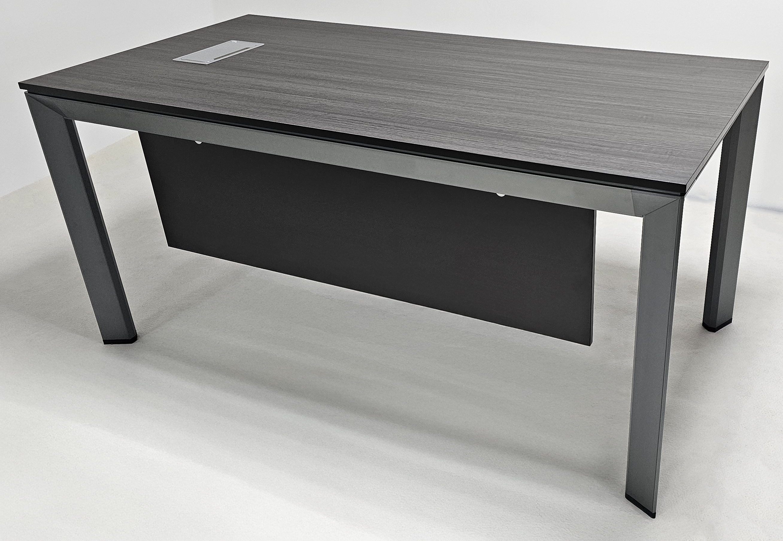 Modern Aluminum Leg Executive Executive Office Desk / Meeting Table - 1400mm, 1600mm, 1800mm, 2000mm - New York-DG16 Huddersfield