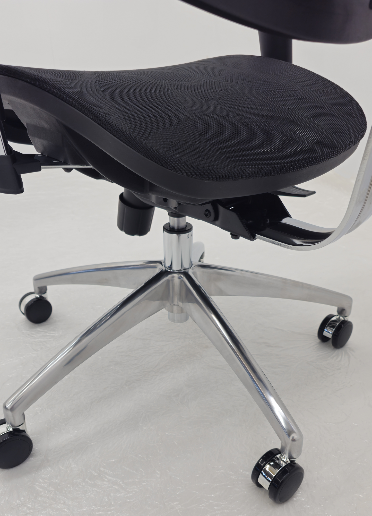 Ergonomic Black Mesh Office Chair with Adjustable Headrest & Lumbar Support - A9-DP