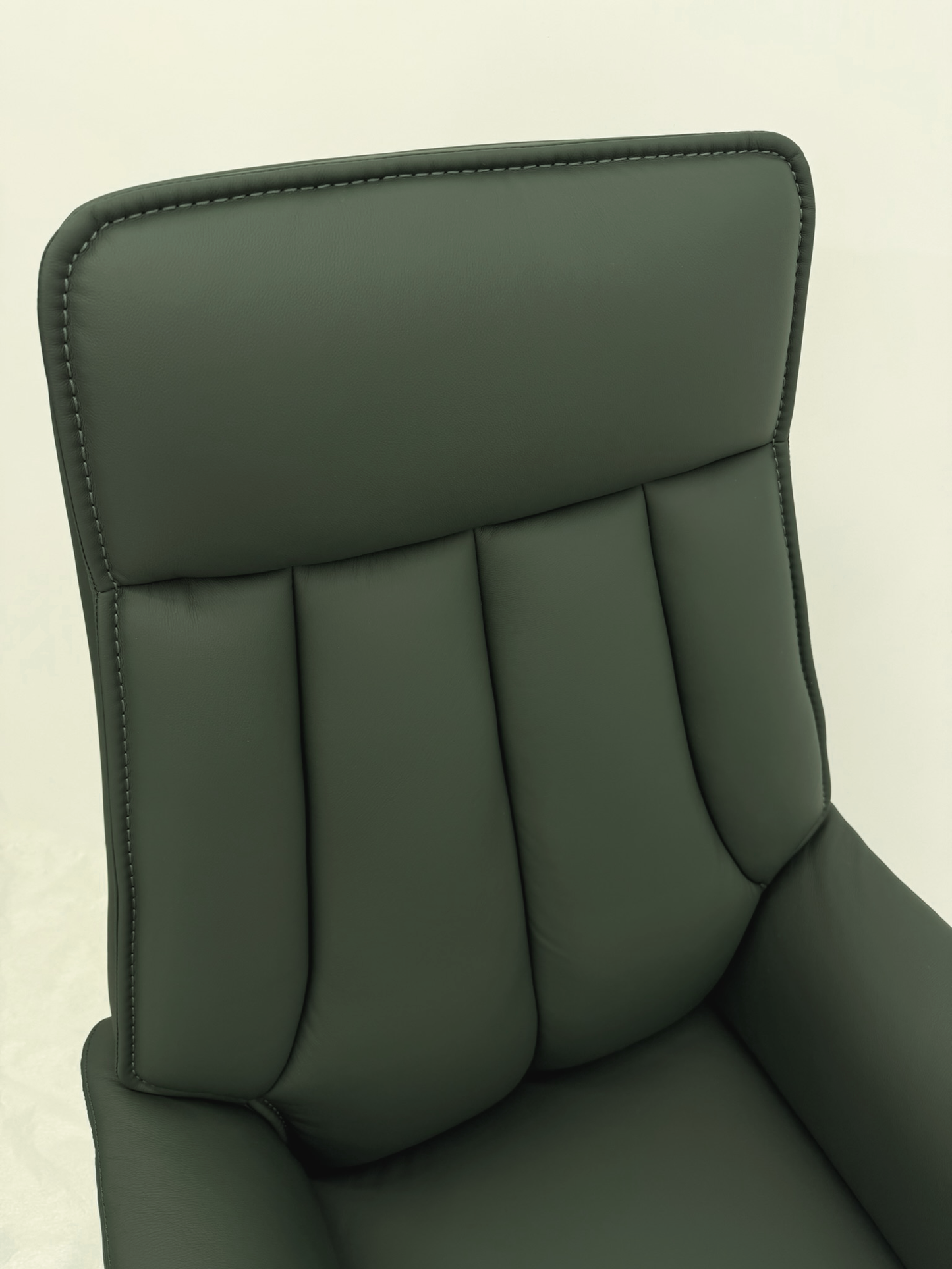 Traditional Genuine Hide Green Leather High Back Executive Office Chair - KW-8612