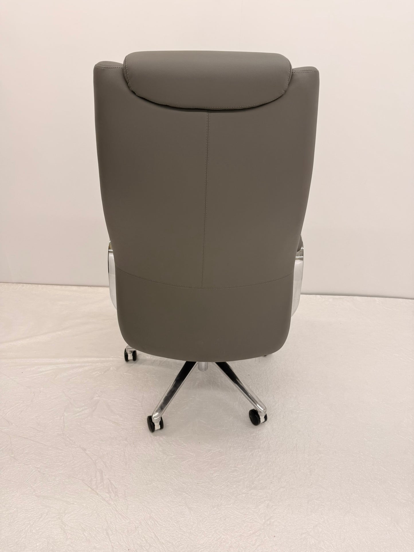 Grey Leather Executive Office Chair with Chrome Trimmed Arms - J1201
