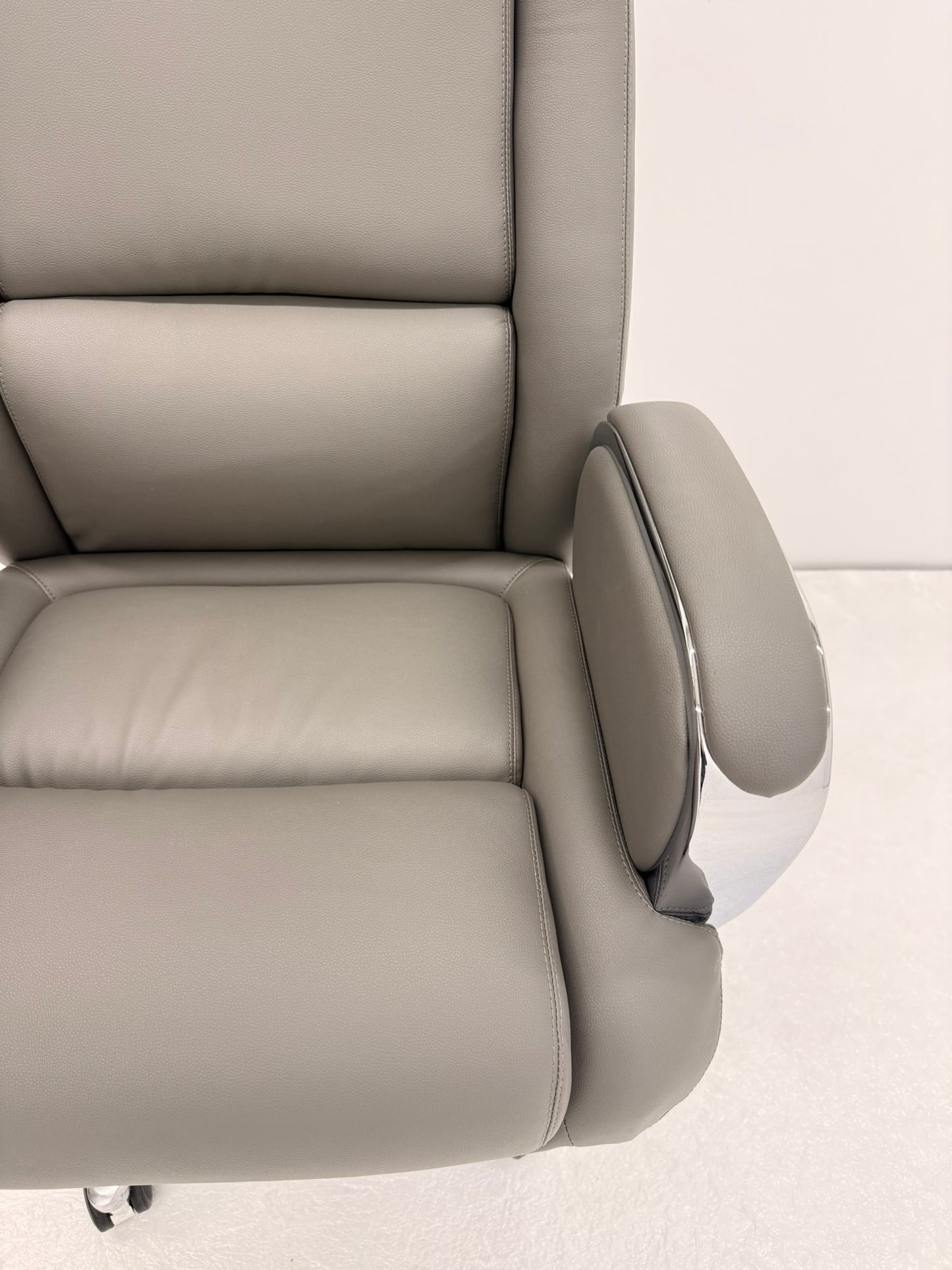 Grey Leather Executive Office Chair with Chrome Trimmed Arms - J1201
