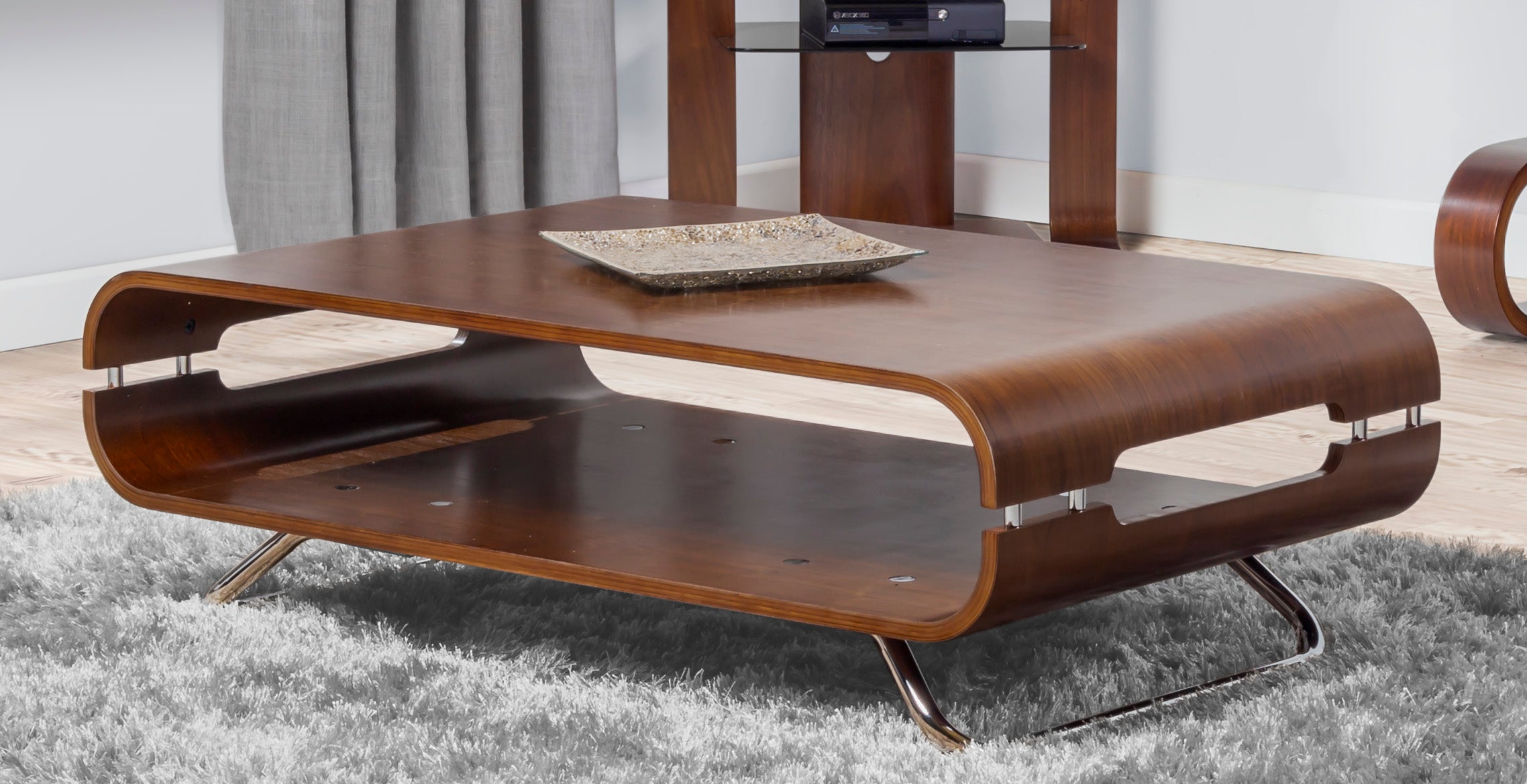 Walnut Veneer and Chrome Leg Coffee Table - 1180mm - JF302