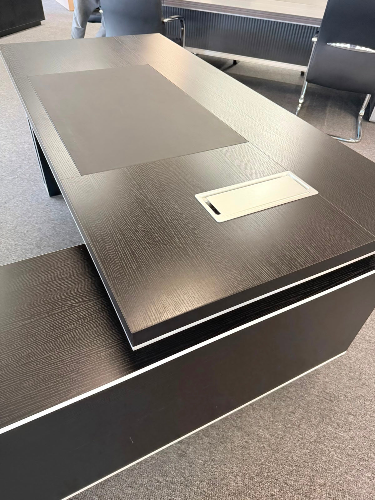 EX SHOWROOM - Modern Black Ash Corner Executive Right Hand Corner Office Desk with Integrated Leather Writing Pad - 1800mm - XA-34601