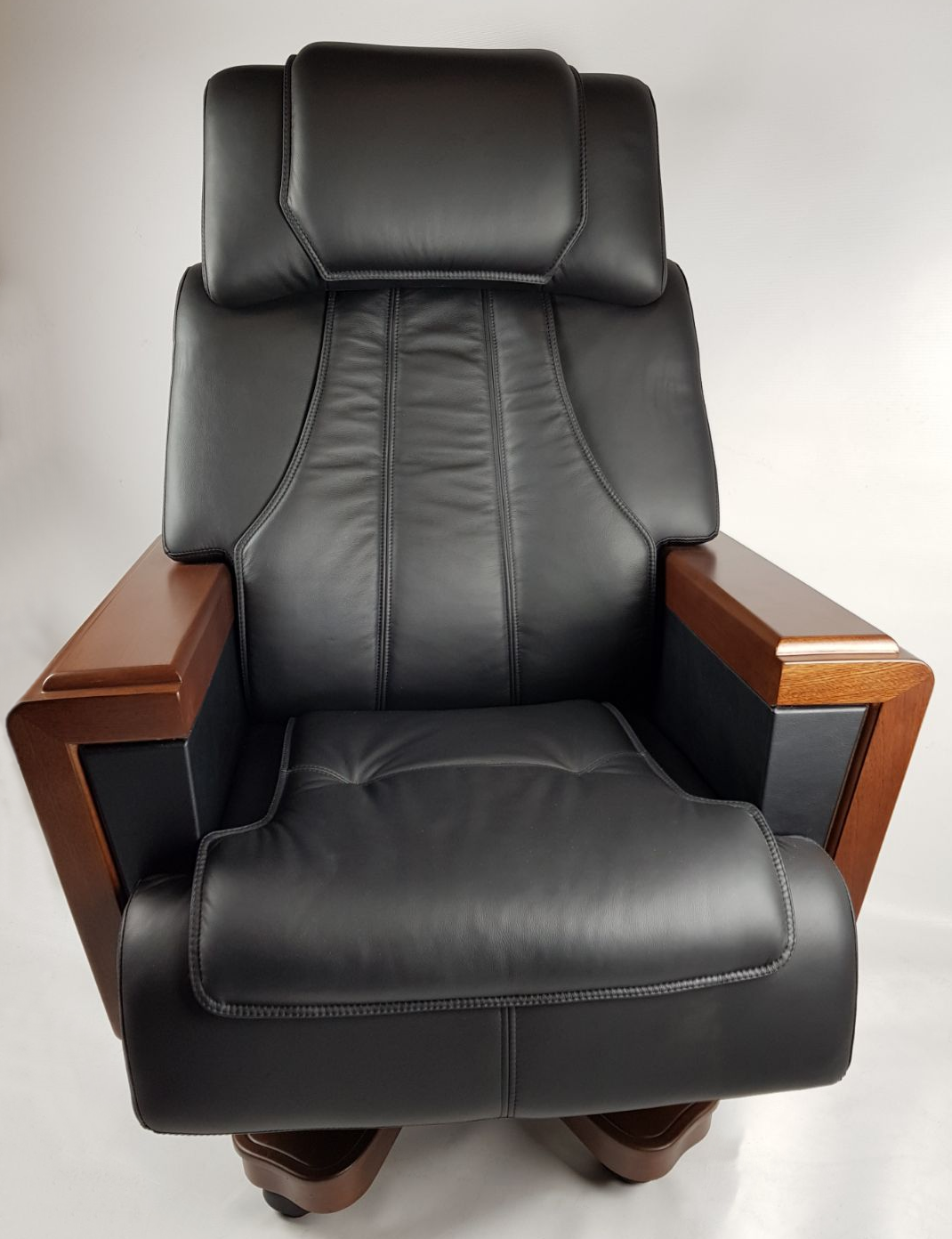 Extra Large Executive Genuine Black Leather Boss Chair with Wooden Arms - FK-2A