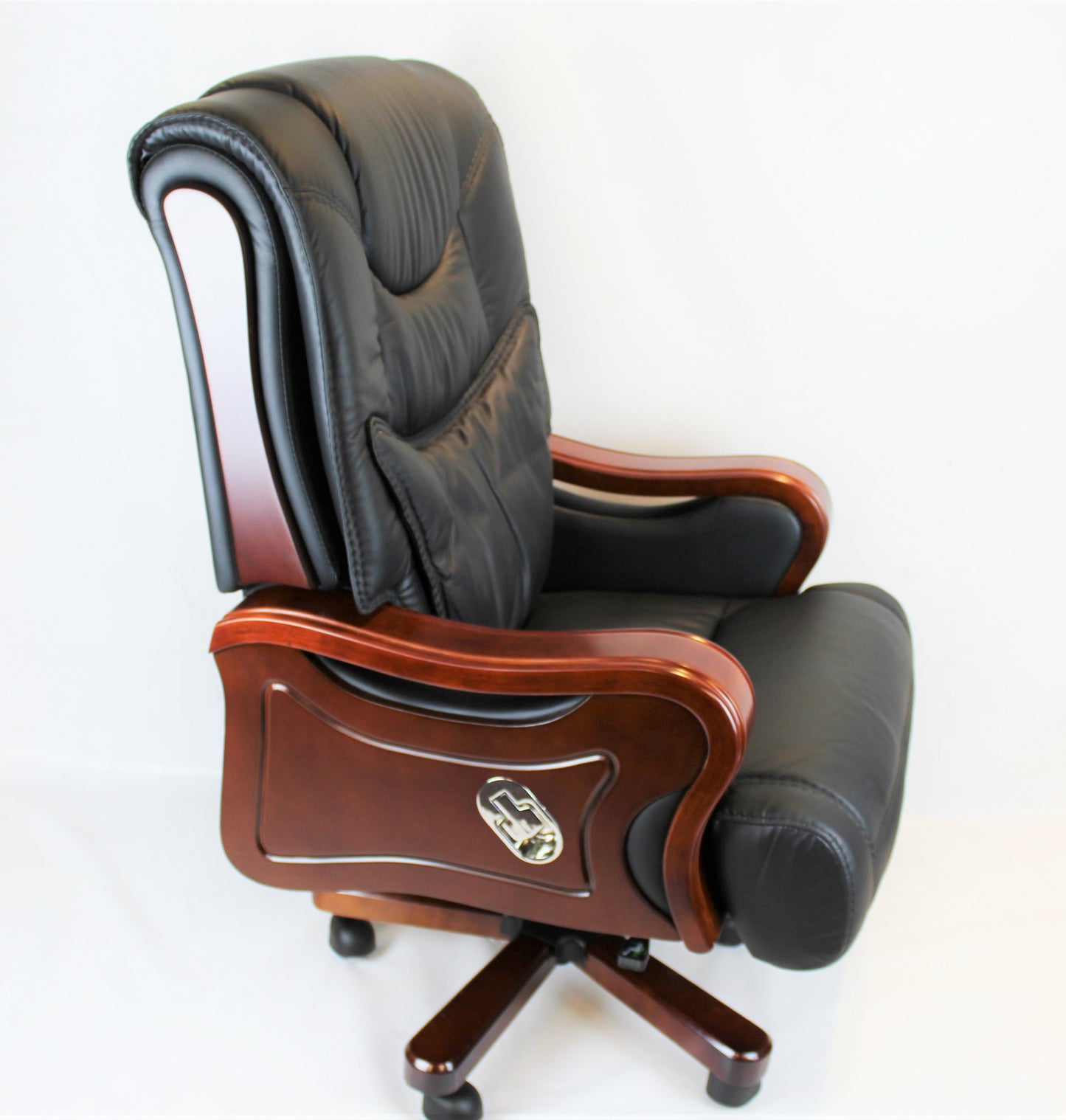 Large Executive Black Leather Office Chair with Wooden Arms - SZ-A768