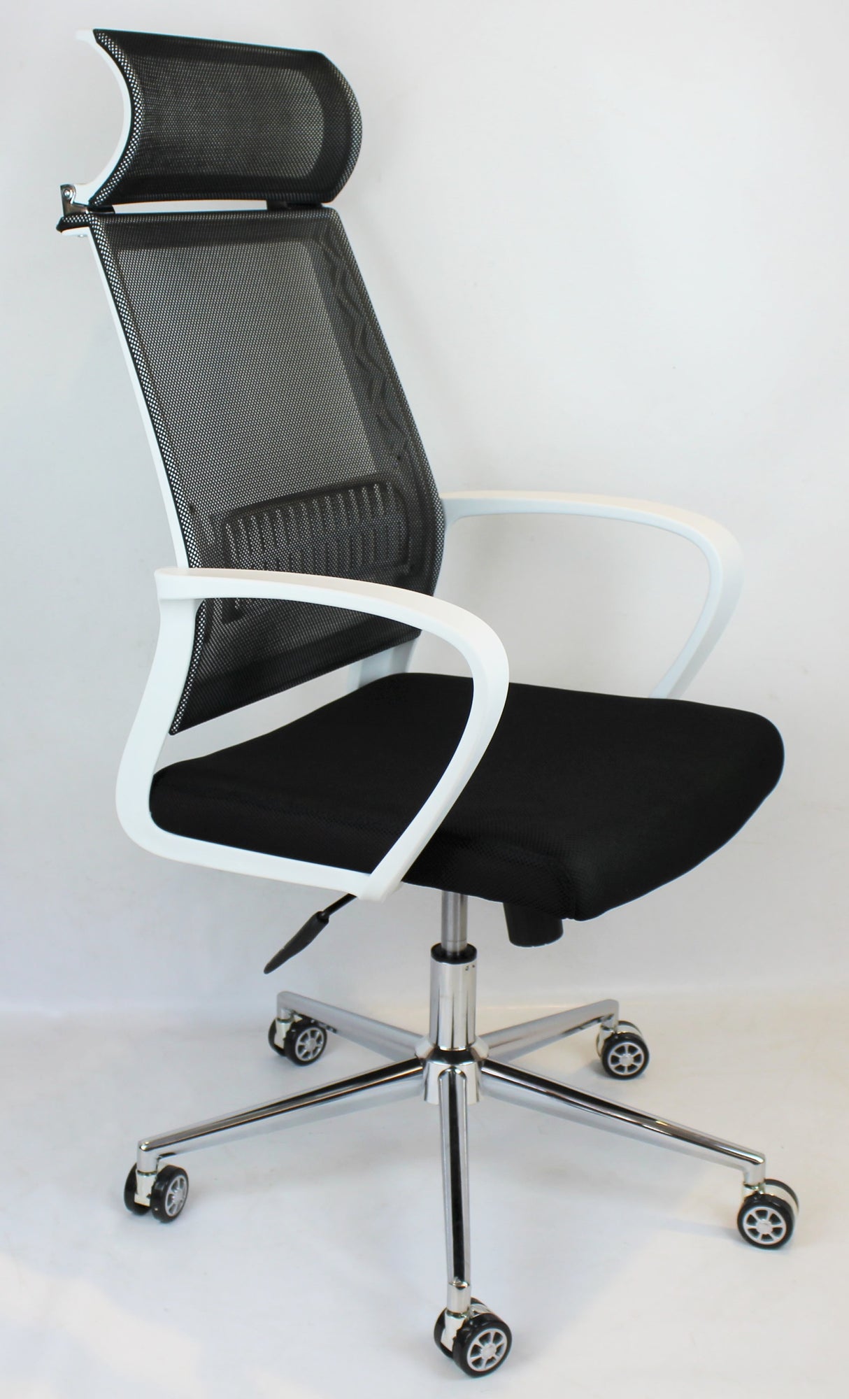 Modern Office Chair with Black Mesh - DH-086