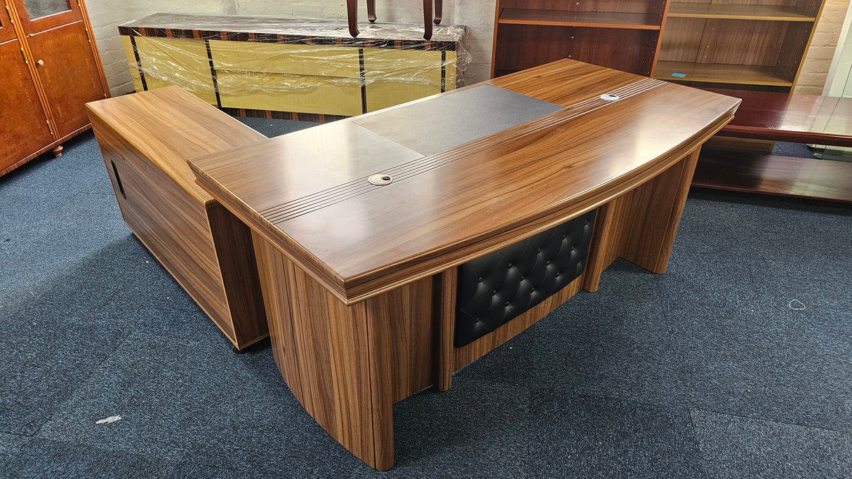 EX SHOWROOM - Light Oak Veneer Executive Office Desk with Return Storage Unit - Black Leather Chesterfield Modesty Panel - 1800mm - 1833