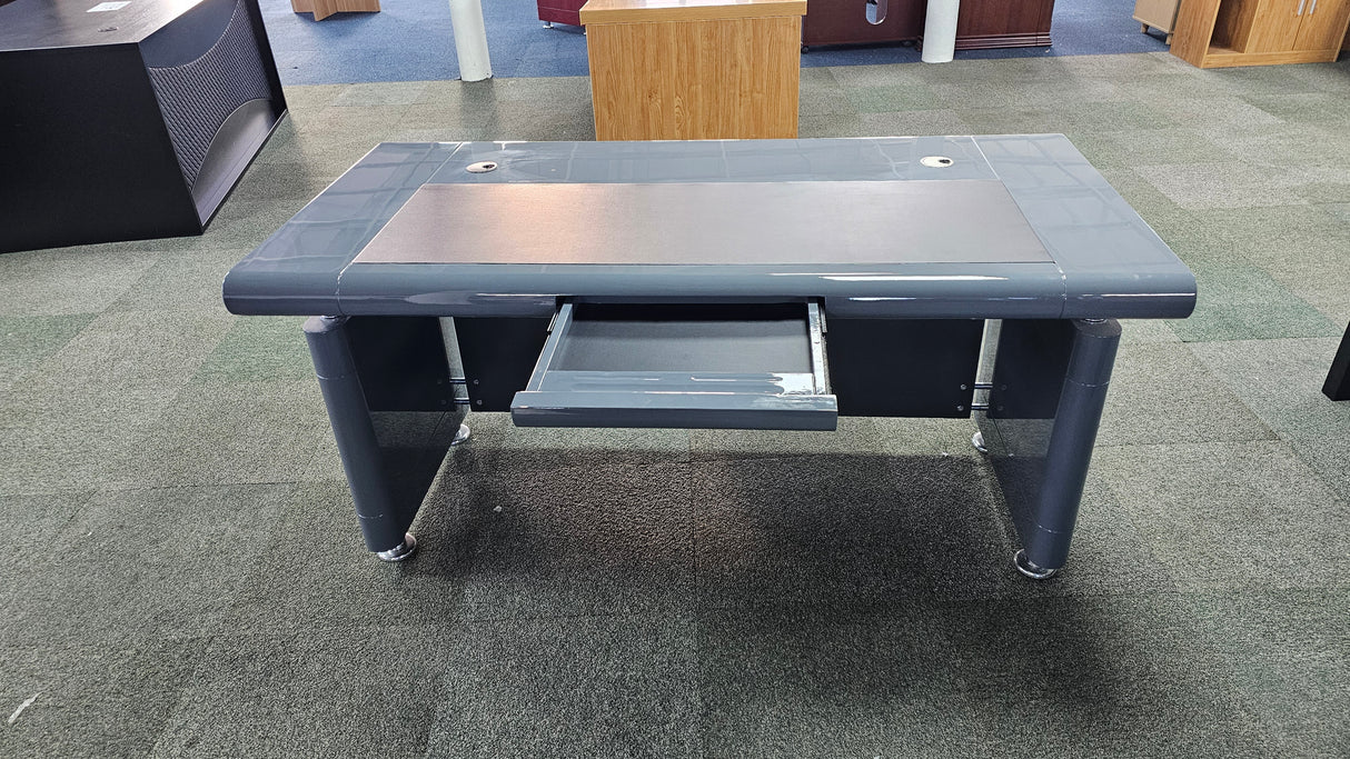 EX SHOWROOM - Grey Gloss Executive Office Desk ONLY - 1600mm - 1861