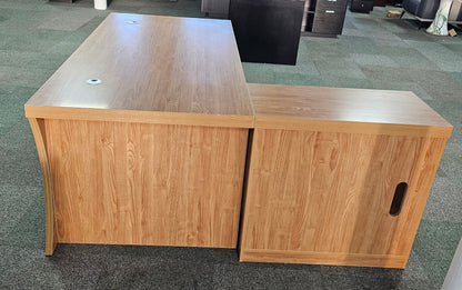 EX SHOWROOM - Modern Oak Executive Office Desk with Stylish Modesty Panel with Desk Level Return - 1800mm - 8674