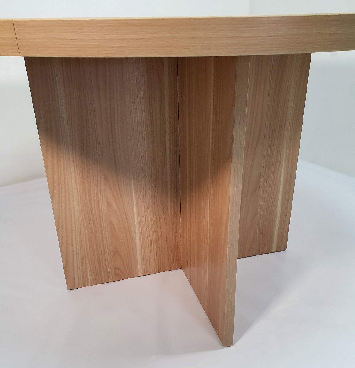 Quality Light Oak Round Meeting Table - 1200mm - HSN009-1.2