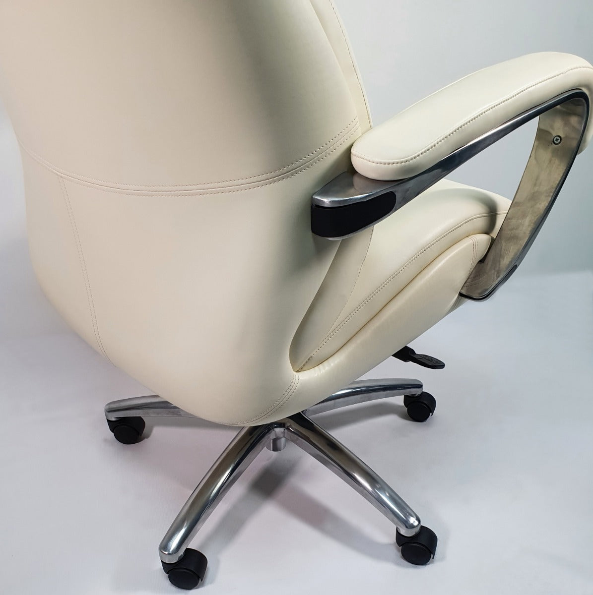 High Back Bucket Seat Style White Leather Executive Office Chair - 188A